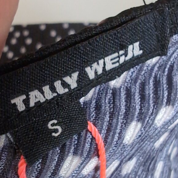 3/$20 Tally Reijl Relaxed Camisole Top Polka Dot Tank Womens Size Small Black - Picture 12 of 16